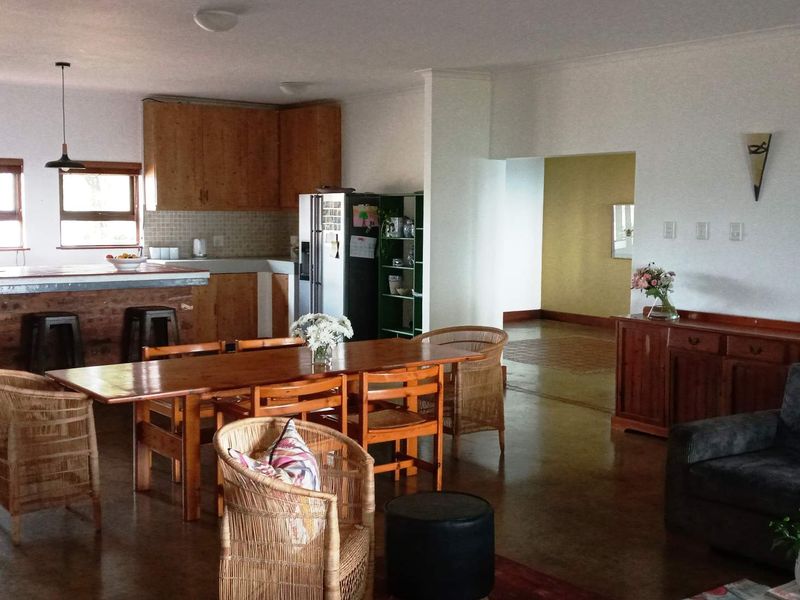 Commercial Property To Let – Large Farmhouse & House in Botha’s Hill - Photo 6