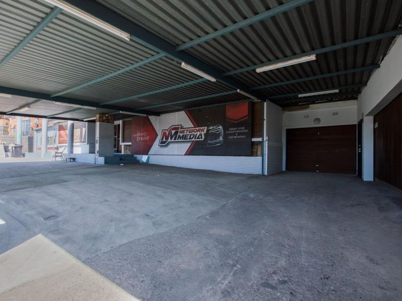 High-Traffic Office Location with Full Business Rights - Photo 3