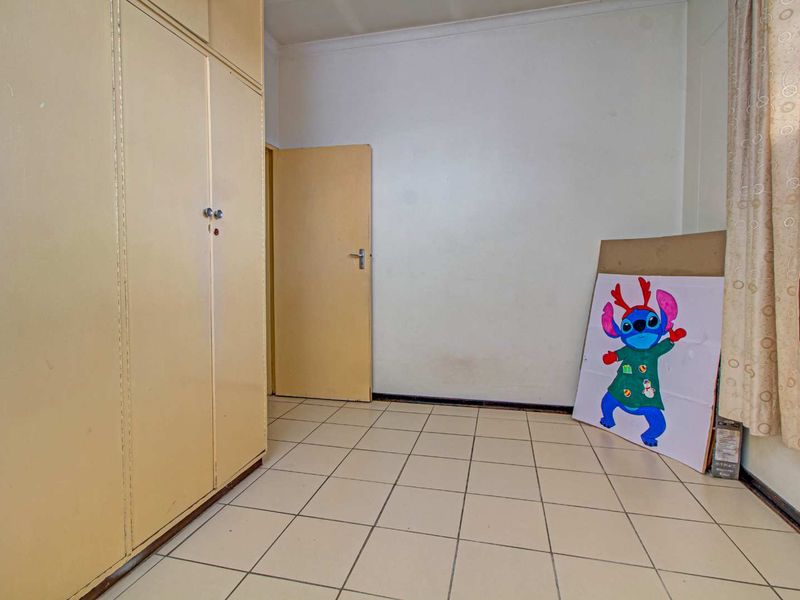 Generous Space ,Your New Home Awaits - Photo 6