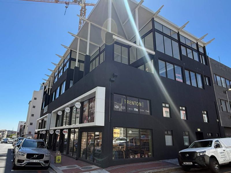 330m2 double volume space ideal for restaurant, wellness, or creatives to let in Gardens - Photo 2