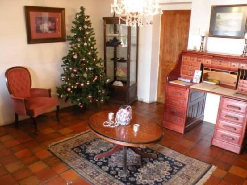 Pig and Whistle Inn – South Africa’s Oldest Continuously Licensed Pub for Sale - Photo 1