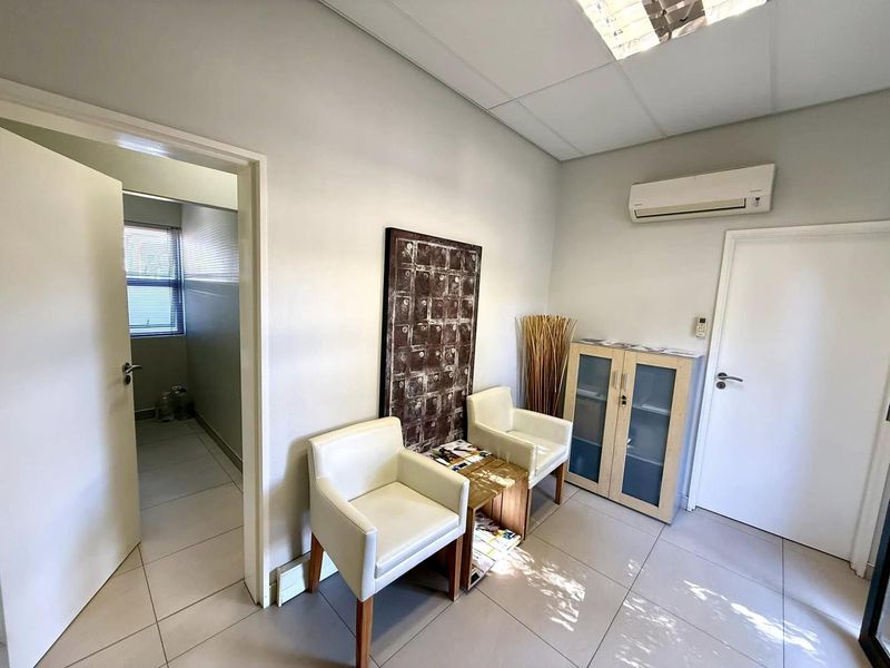 Office Space TO LET in Klein Windhoek - Photo 7