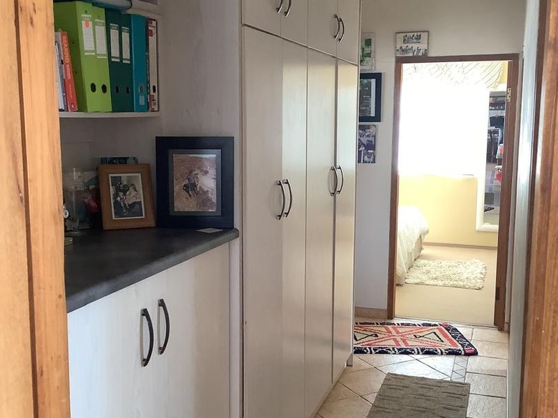 3 Bedroom house with flat for sale - Henties Bay - Photo 8