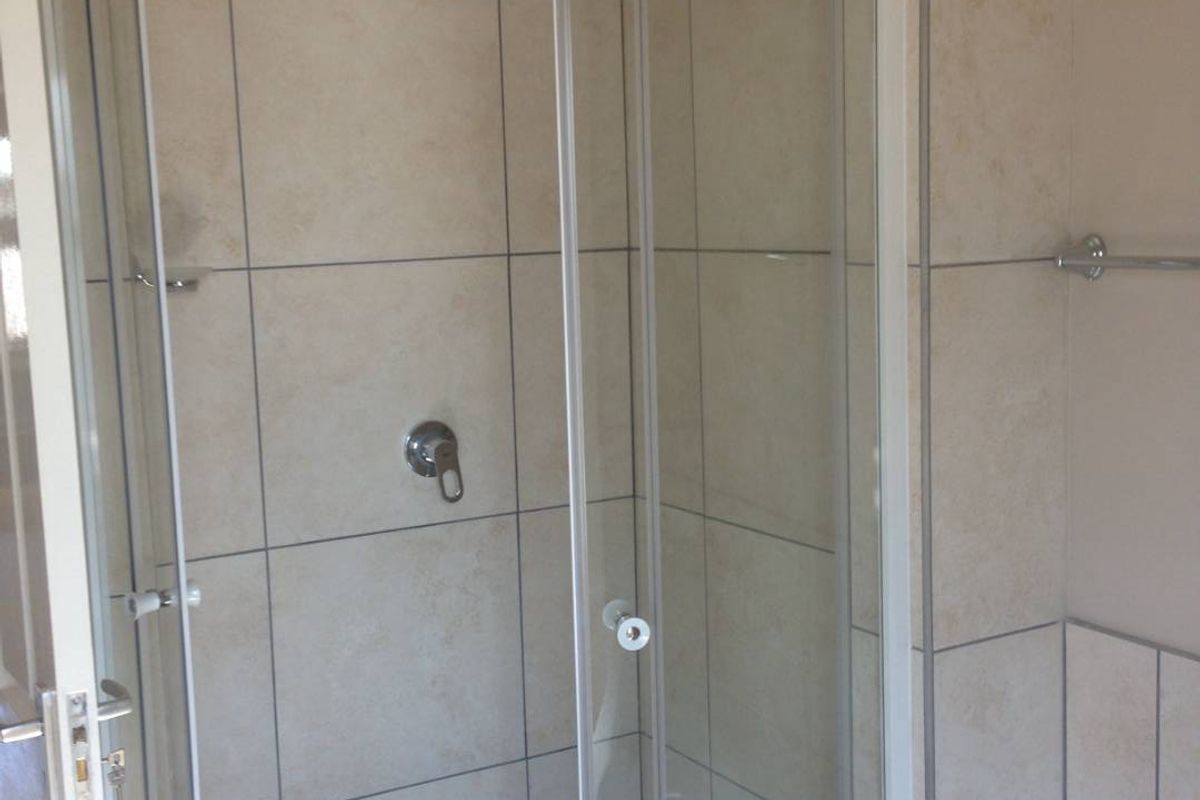 Acacia Vale 2 Bedroom - Photo 4