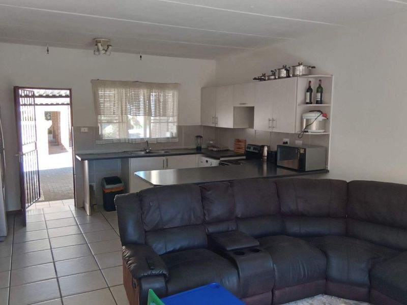 INVESTORS DREAM OR BEGINNERS R895 000 - Photo 7