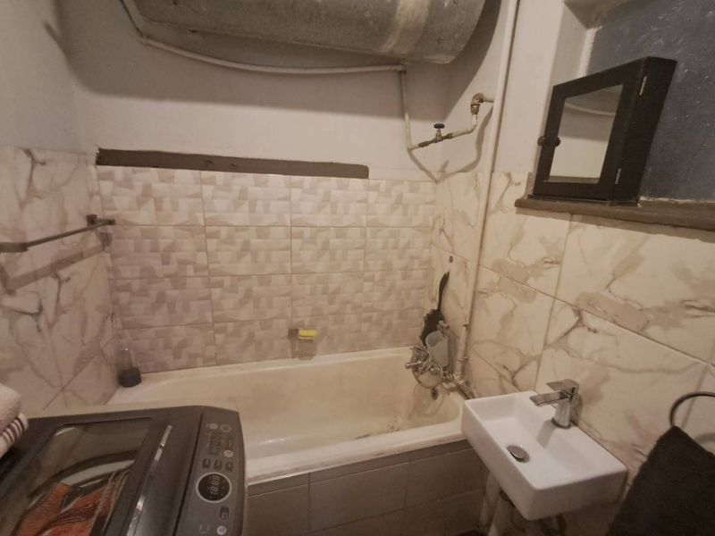 An Apartment  In Pretoria West - Photo 5