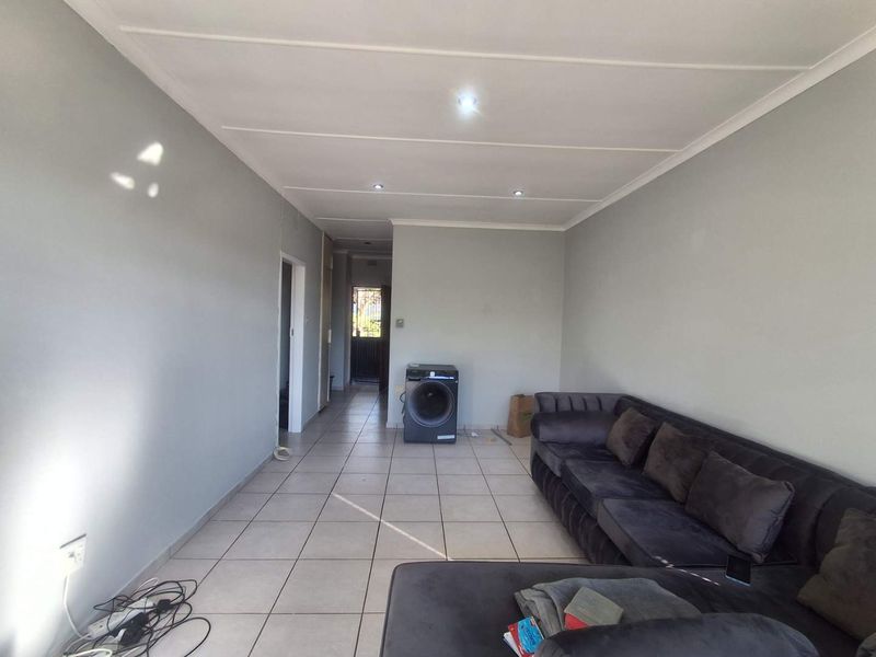 Charming 1-bedroom apartment in Windsor West - Photo 10