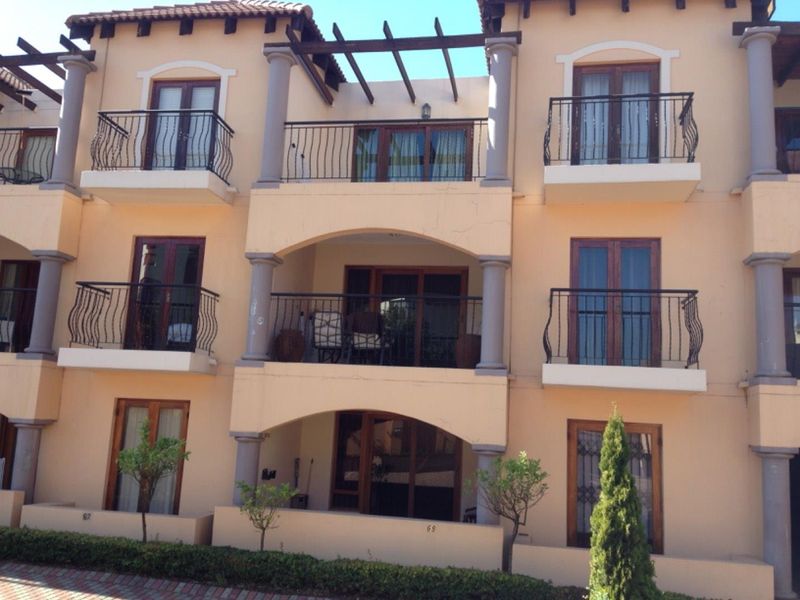 FURNISHED BACHELOR APARTMENT - Photo 2