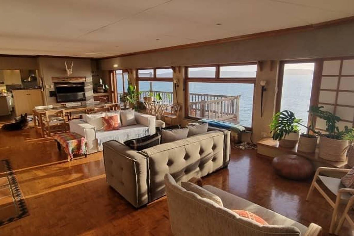 WATERFRONT PROPERTY FOR SALE | SHARK ISLAND, LÜDERITZ - Photo 5