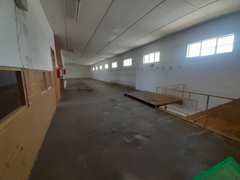 Prime Location Warehouse - Photo 9