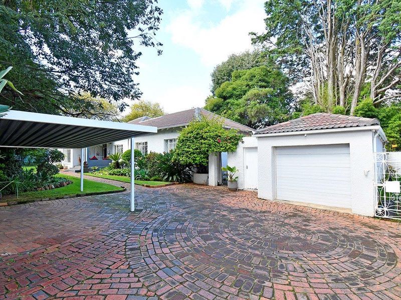 Spacious Family Home Near Sydenham Highlands North Synagogue - Photo 4