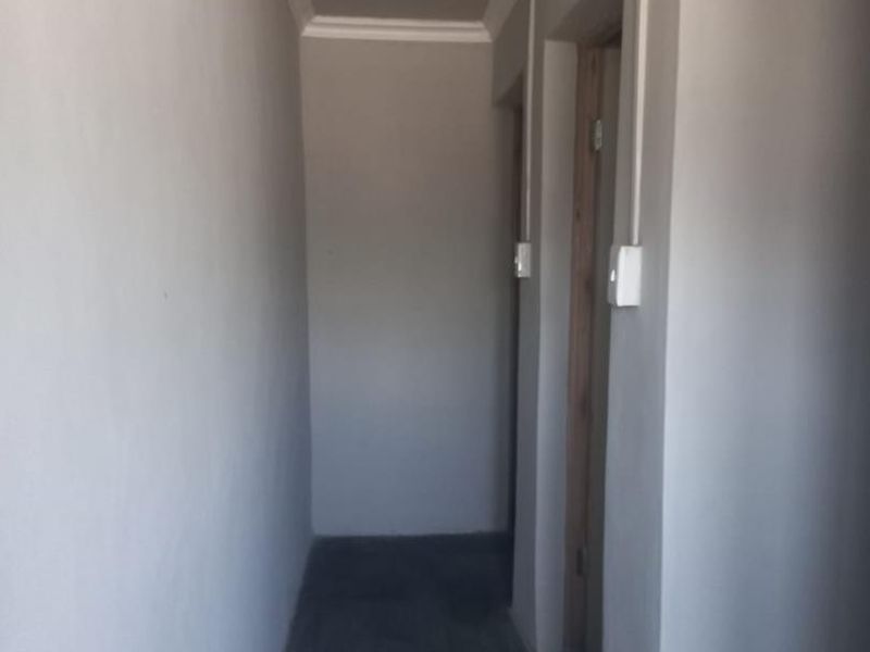 Secure Warehouse in Alton Industrial Hub, Richards Bay - Photo 5