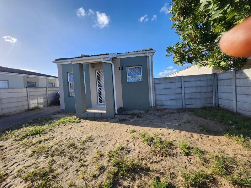 Two Bedroom House To Let in Belladonna Estate, Blue Downs - Photo 5