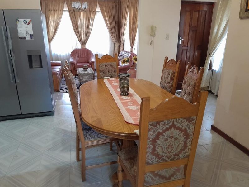 3 Bedroom House for sale in Silverglen - Photo 6
