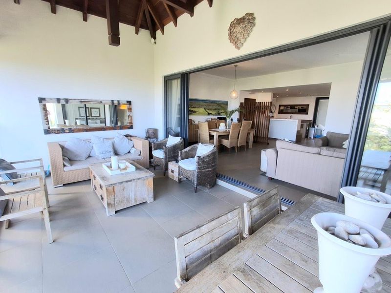 ABOVE EVERYTHING WITH SEA VIEWS - Photo 2