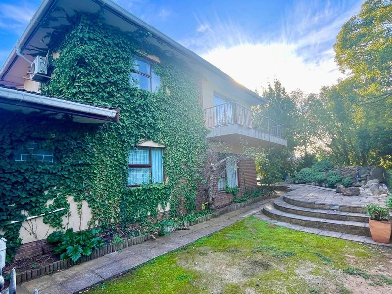 Modern Family Haven - Photo 2