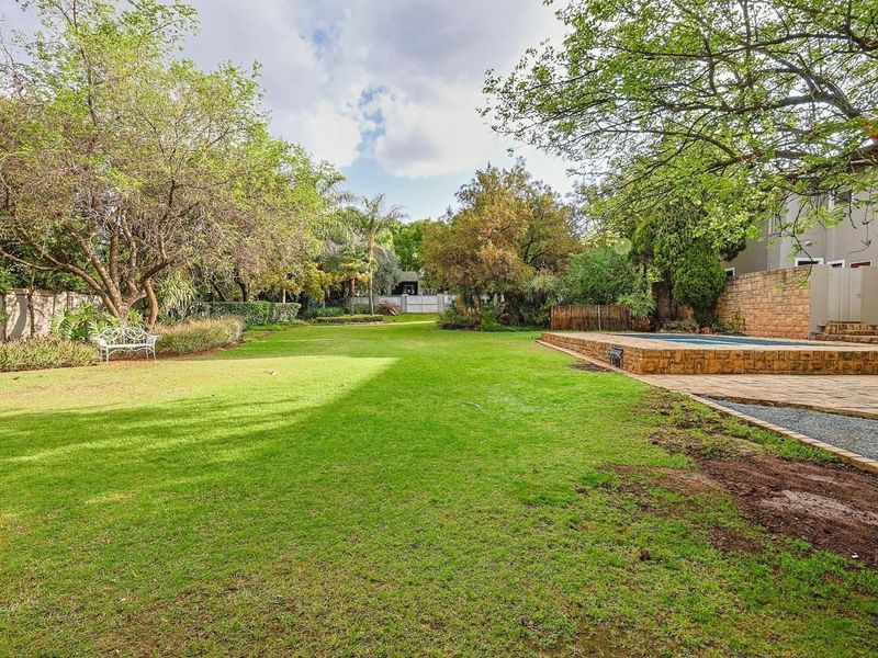 Step into a world of comfort and nostalgia - Photo 7