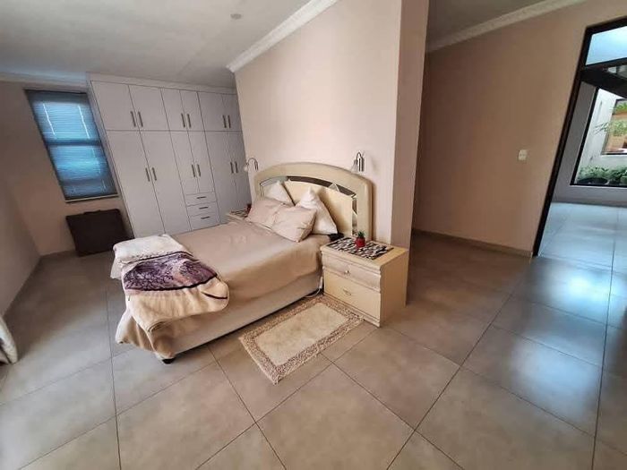 Property #2488275, House For Sale in Auasblick