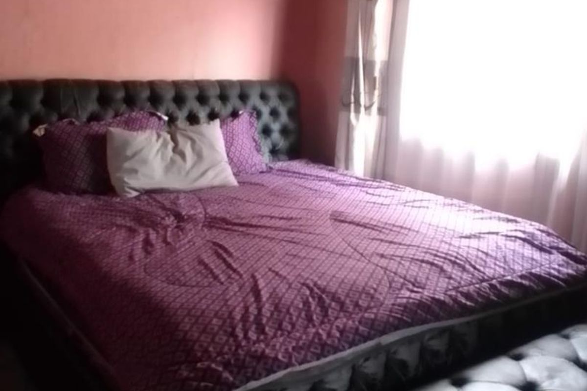 AN IVESTMENT PROPERTY FOR SALE IN THOKOZA - Photo 4