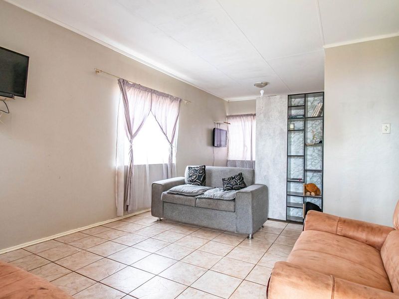 Two Bedrooms house for sale in Elandspoort - Photo 7