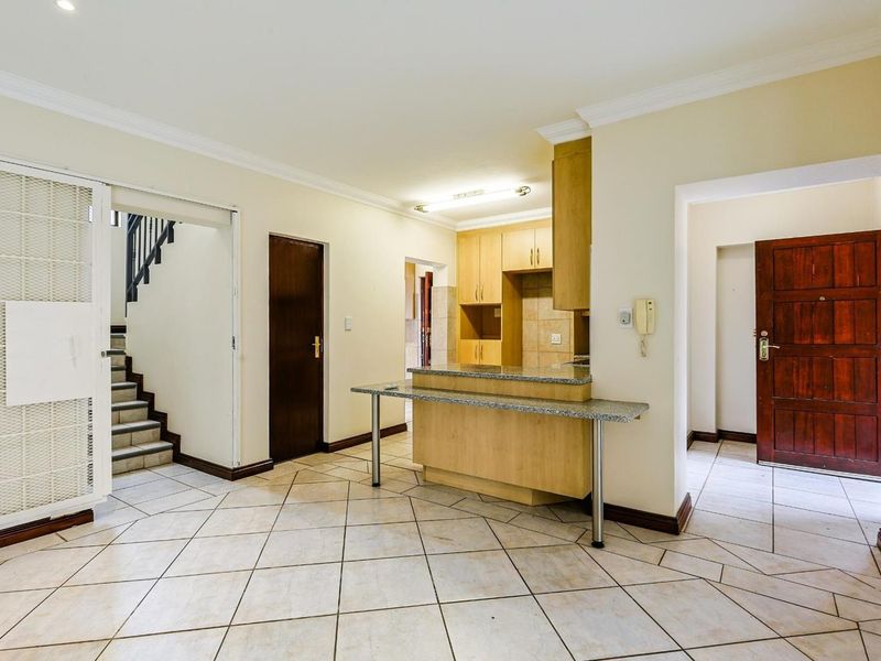 4 Bedroom For Sale , - Photo 8