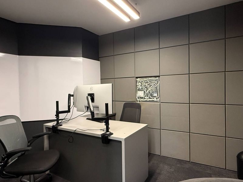 Prime Wembley Square office to let with balcony - Photo 7