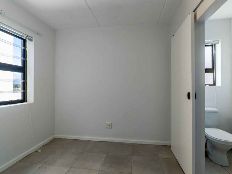 2 Bedroom Apartment - Photo 7