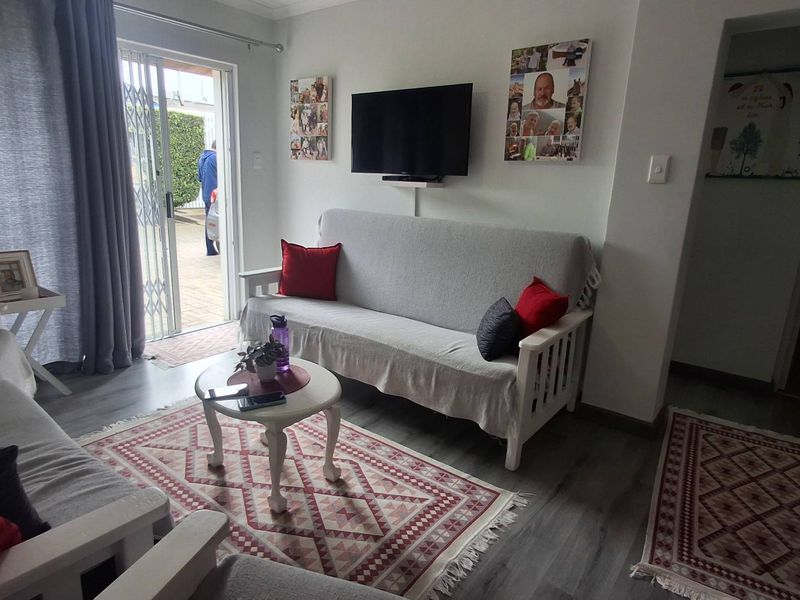Charming 2-Bed Home in Secure Kalahari Villas - Photo 4
