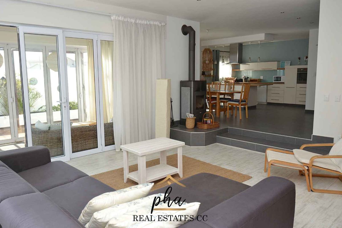 Beautiful double storey townhouse with three bedrooms for sale - Photo 4