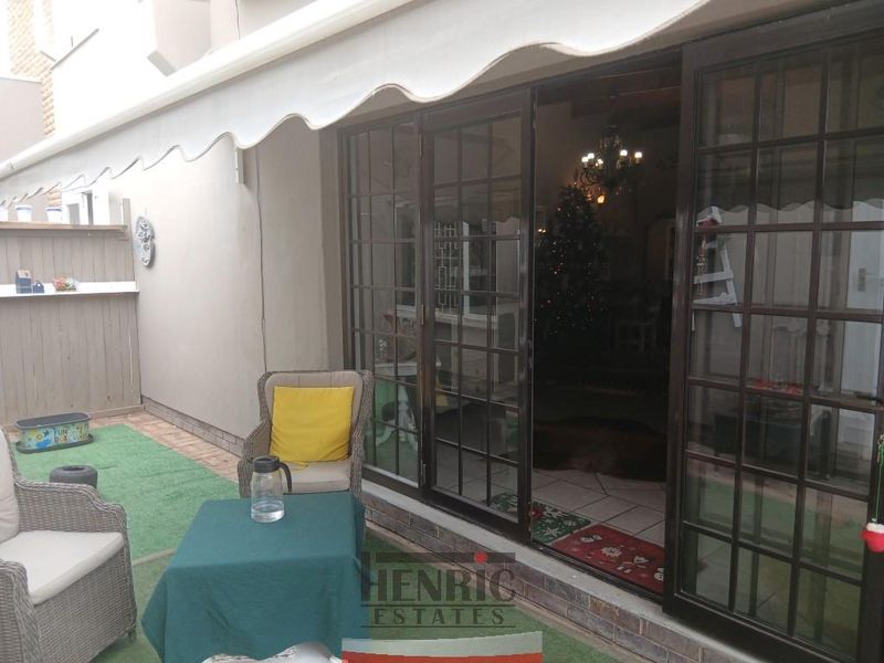 1 x Large house or 2 x smaller houses?    That is the question! - Photo 3