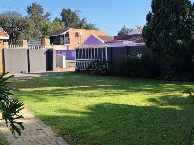 Buy In Te Heart Of Randhart - Photo 1