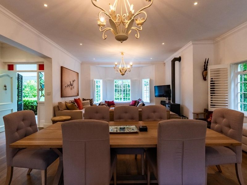 Elegant Furnished 4-Bedroom Home Available 01 July 2026 until 30 September in Franschhoek - Photo 4