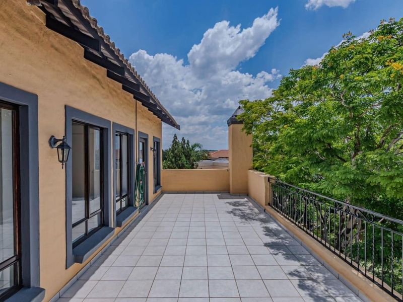 House For Sale in Blue Valley Golf Estate, Centurion - Photo 3