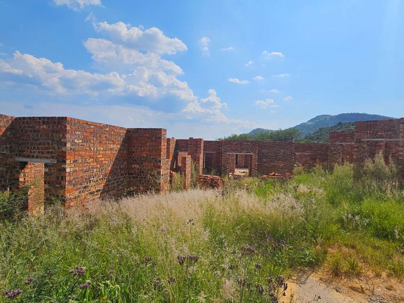 Half Built Double Story House in Beau Rivage Estate d Afrique - Photo 10