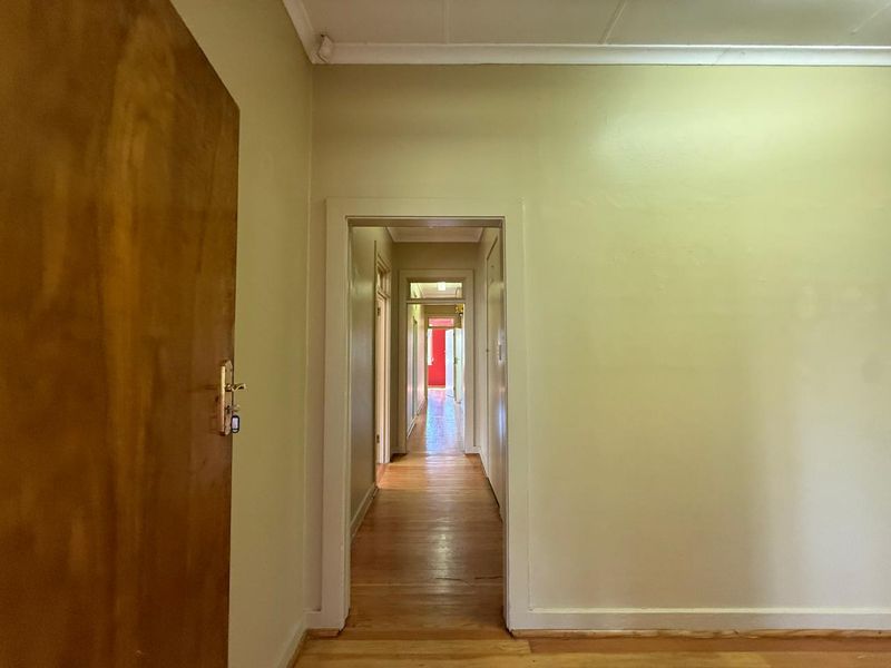 Freestanding Office Space To Let in a Prime Greenside Location - Photo 4