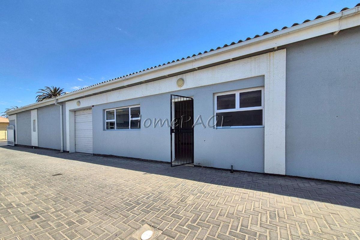Hermes, Walvis Bay:  2 Bedroom unit in Natali Park is for Sale - Photo 2