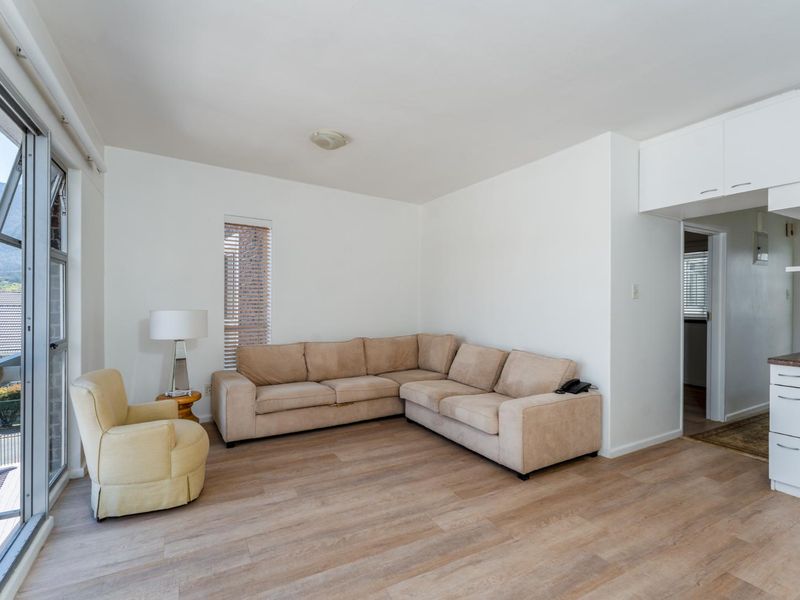 1 Bedroom Apartment with Mountain View - Photo 6