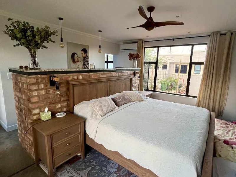 🌿 Modern Light-Filled Home on Omeya Golf Estate - Photo 7