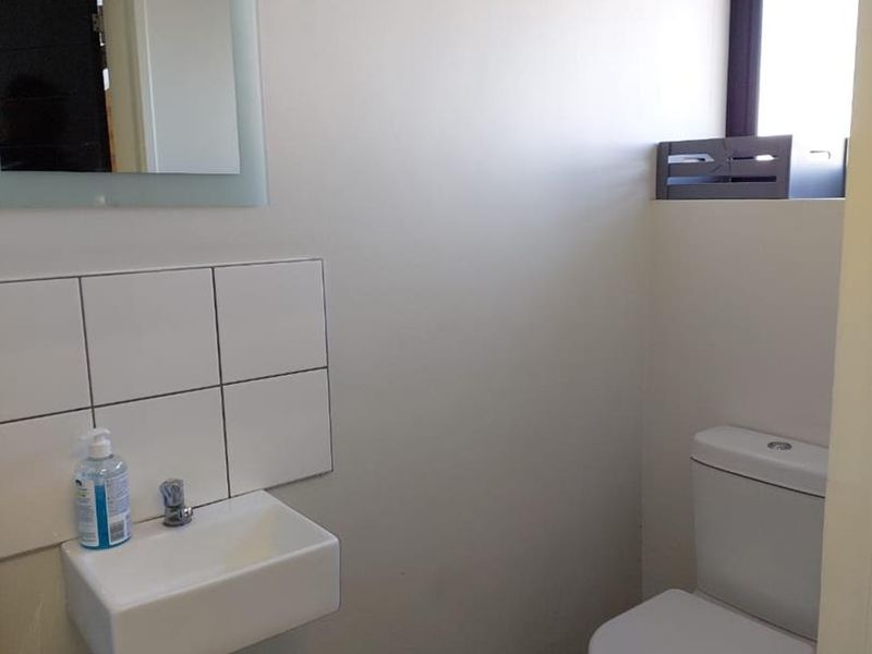 Spacious Offices & Boardroom in Prime Location Southern Industrial - Photo 8