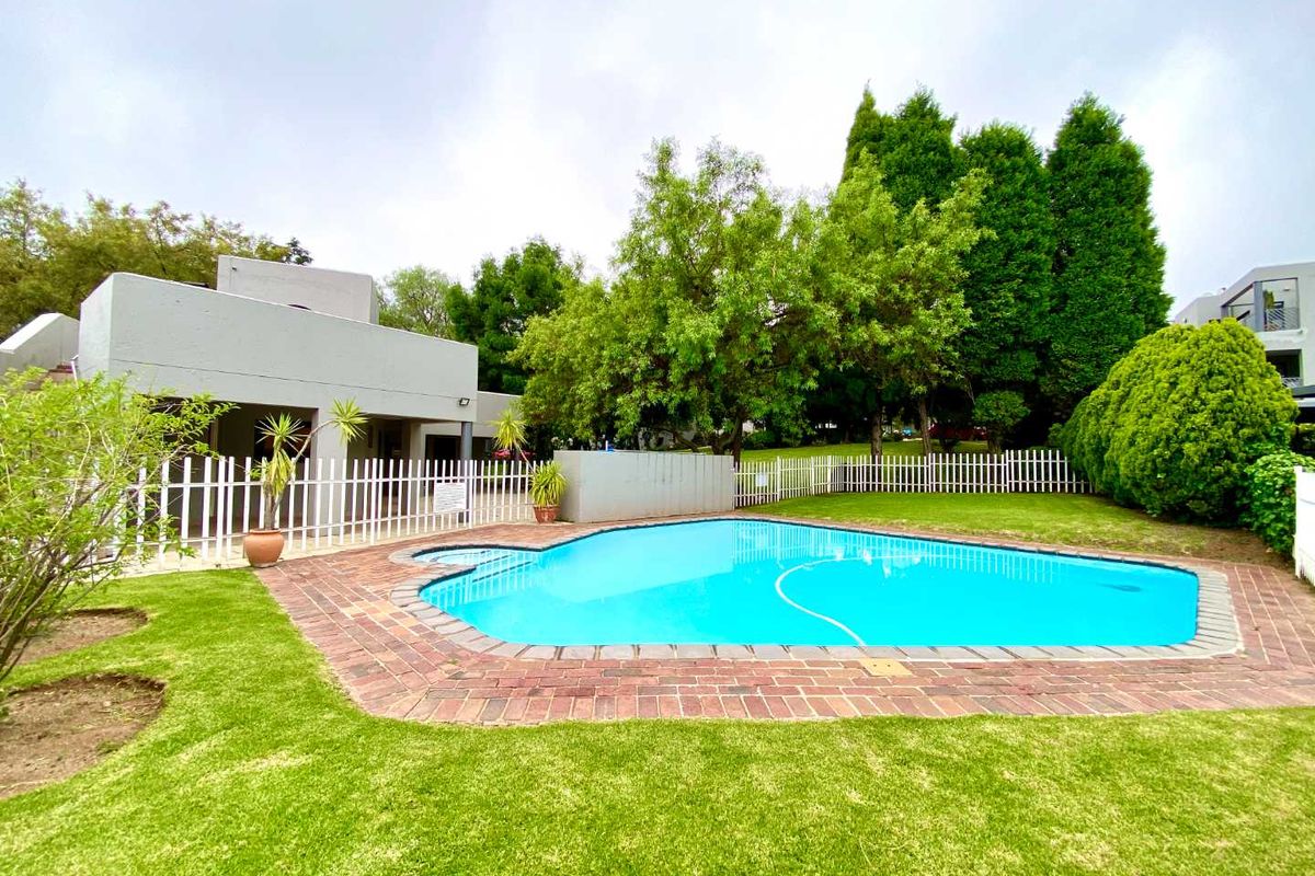 AFFORDABLE 1 BEDROOM APARTMENT IN MORNINGSIDE - Photo 4