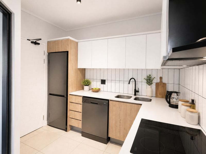 Modern 1-Bedroom Apartment in Secure Mooikloof Estate - Photo 2