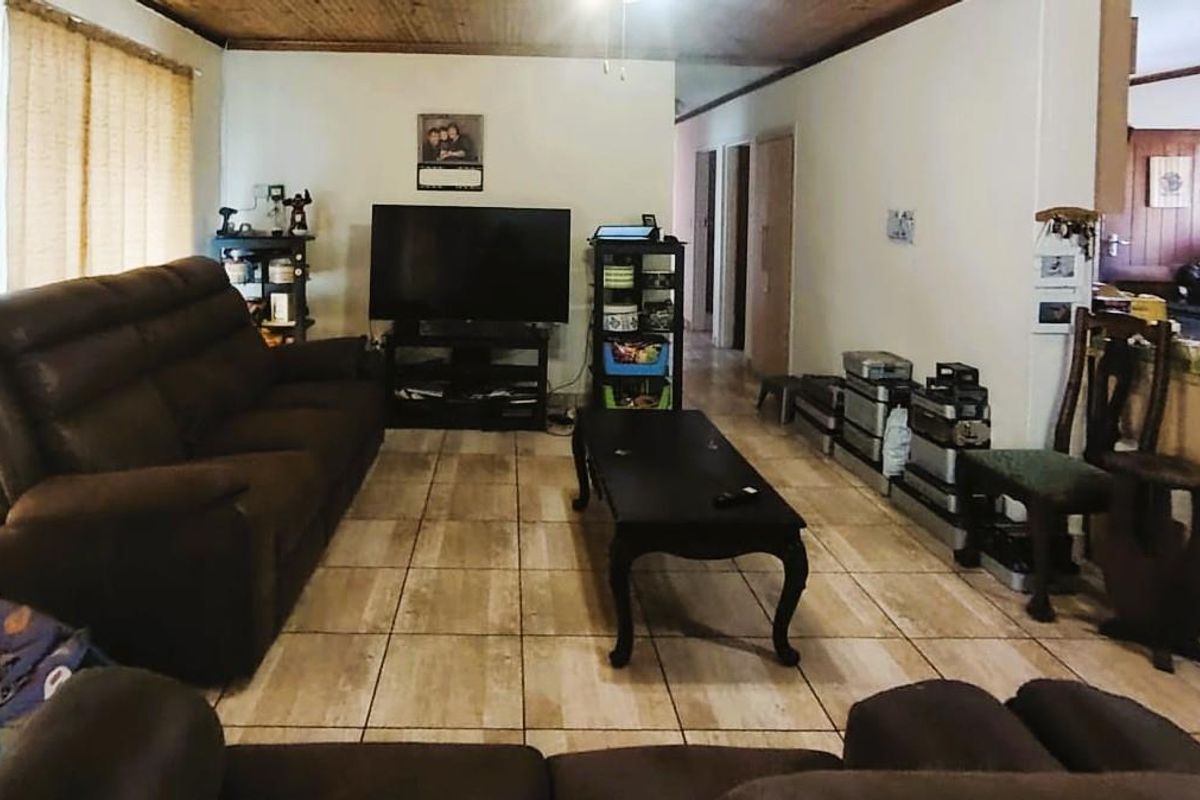 Spacious Living Meets Affordability - Photo 4