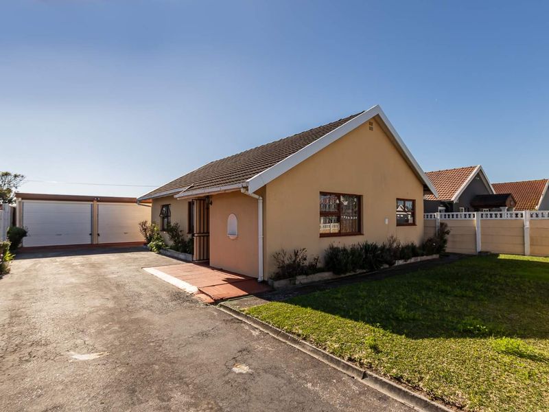 Spacious 3-Bedroom Property with Great Potential in Lotus River - Photo 3