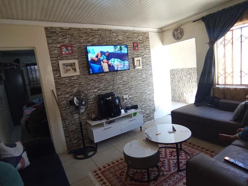 1 Bedroom House for Sale in Delft South - Photo 3