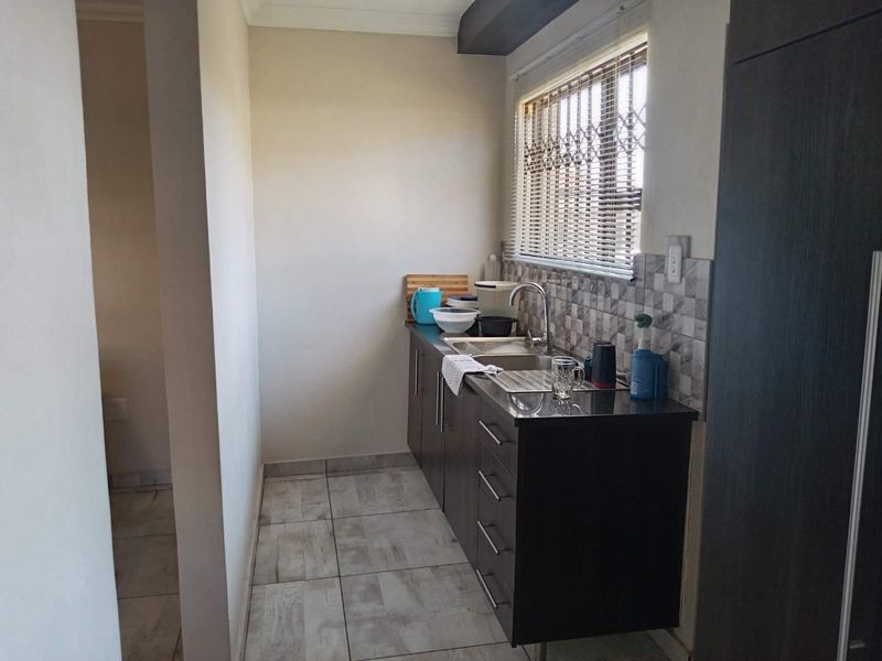 Spacious Living & Family Fun - Photo 4