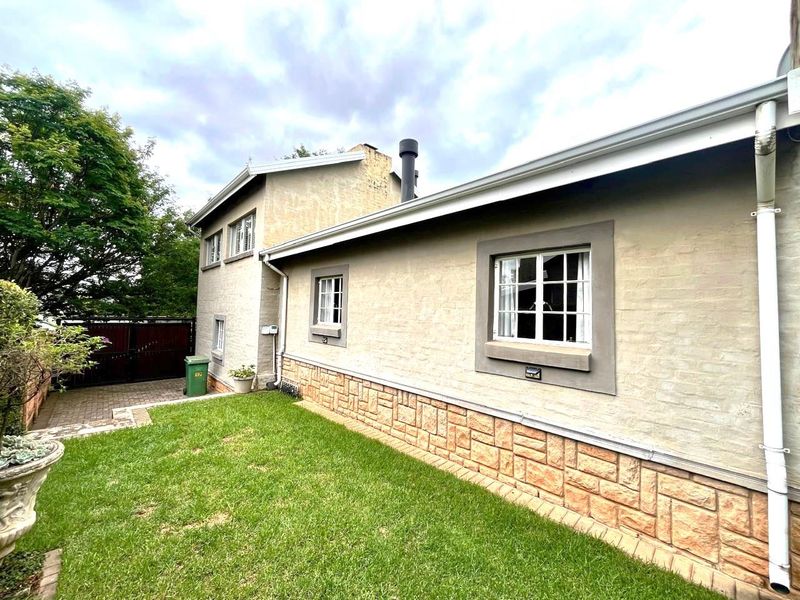 Your Farmhouse in the City - Photo 4