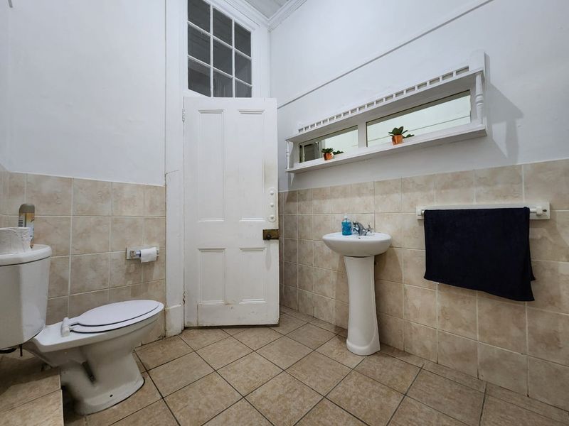 Versatile Open-Plan Office Space in the Heart of Walmer - Photo 9