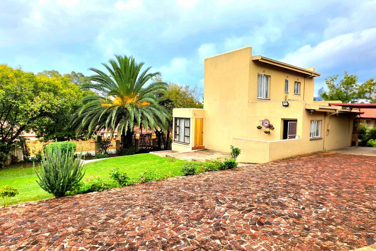 Spacious Family Living in Elandshaven - Photo 3