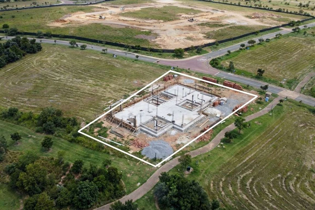 Exclusive Lake-Facing Stand in the Woods | Overlooking Expansive Parklands - Photo 3