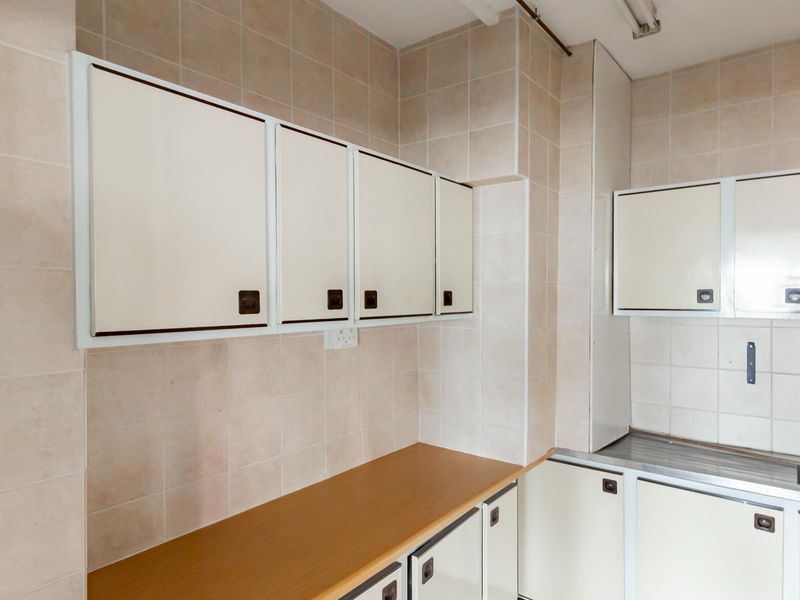 Commercial Property to Rent in Blackheath - Photo 6